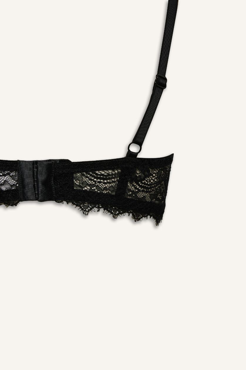 حريمي أسود برا بدون بطانة بالدانتيل