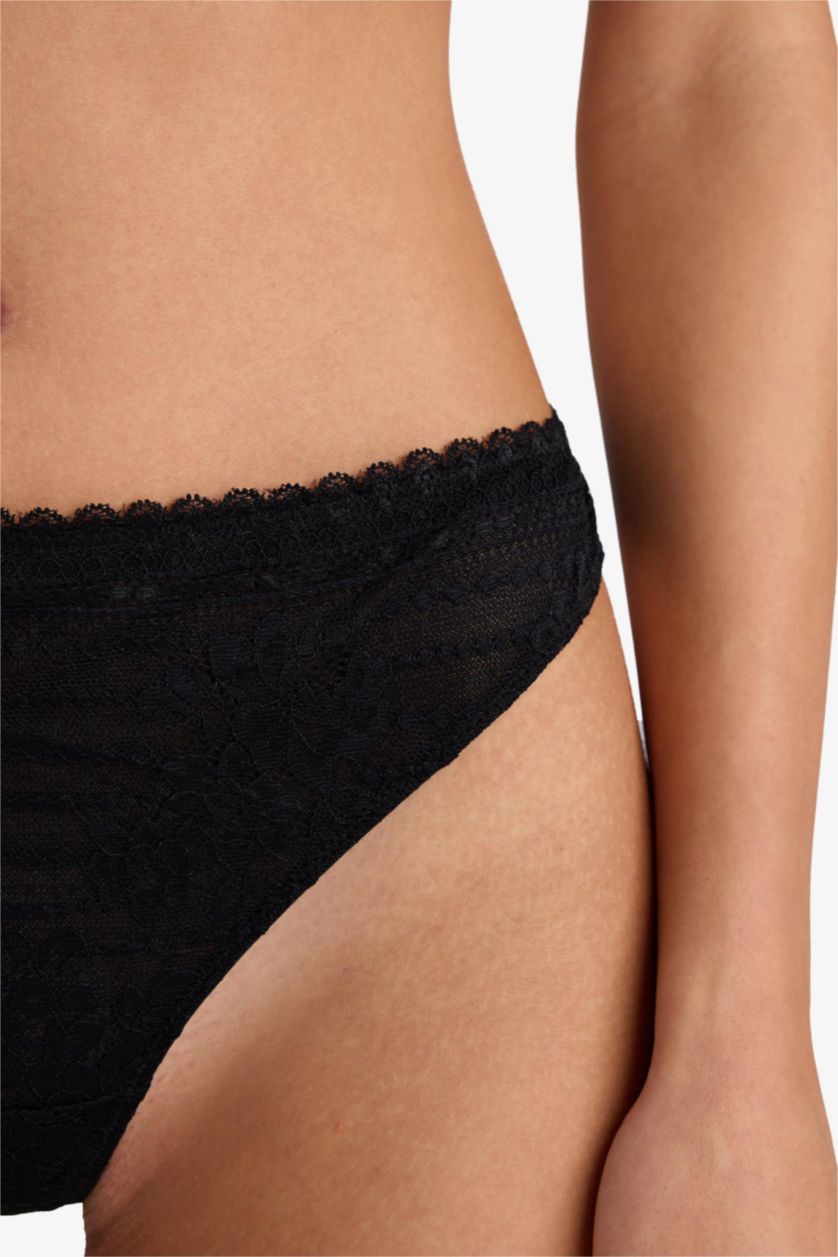 Kadın Siyah Bağcıklı Dantelli Slip Külot