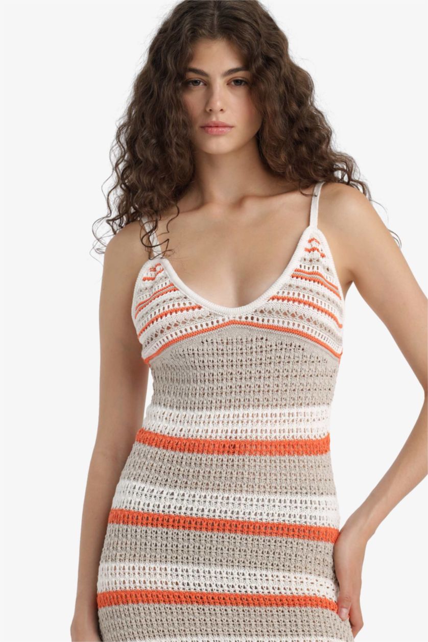 Woman Orange Slim Fit Patterned V Neck Crochet Sleeveless Knit Maxi Dress
