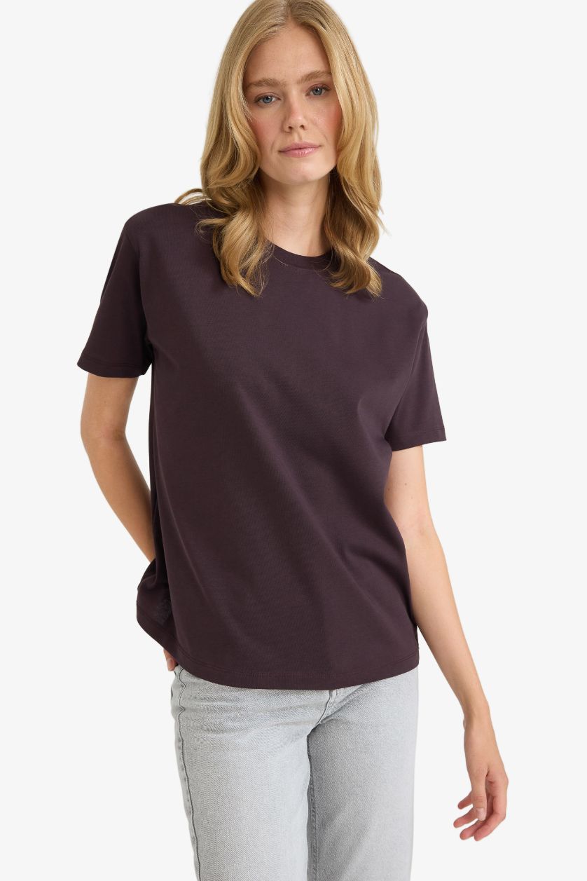 نساء بني Regular Fit Crew Neck Basic Premium T-Shirt