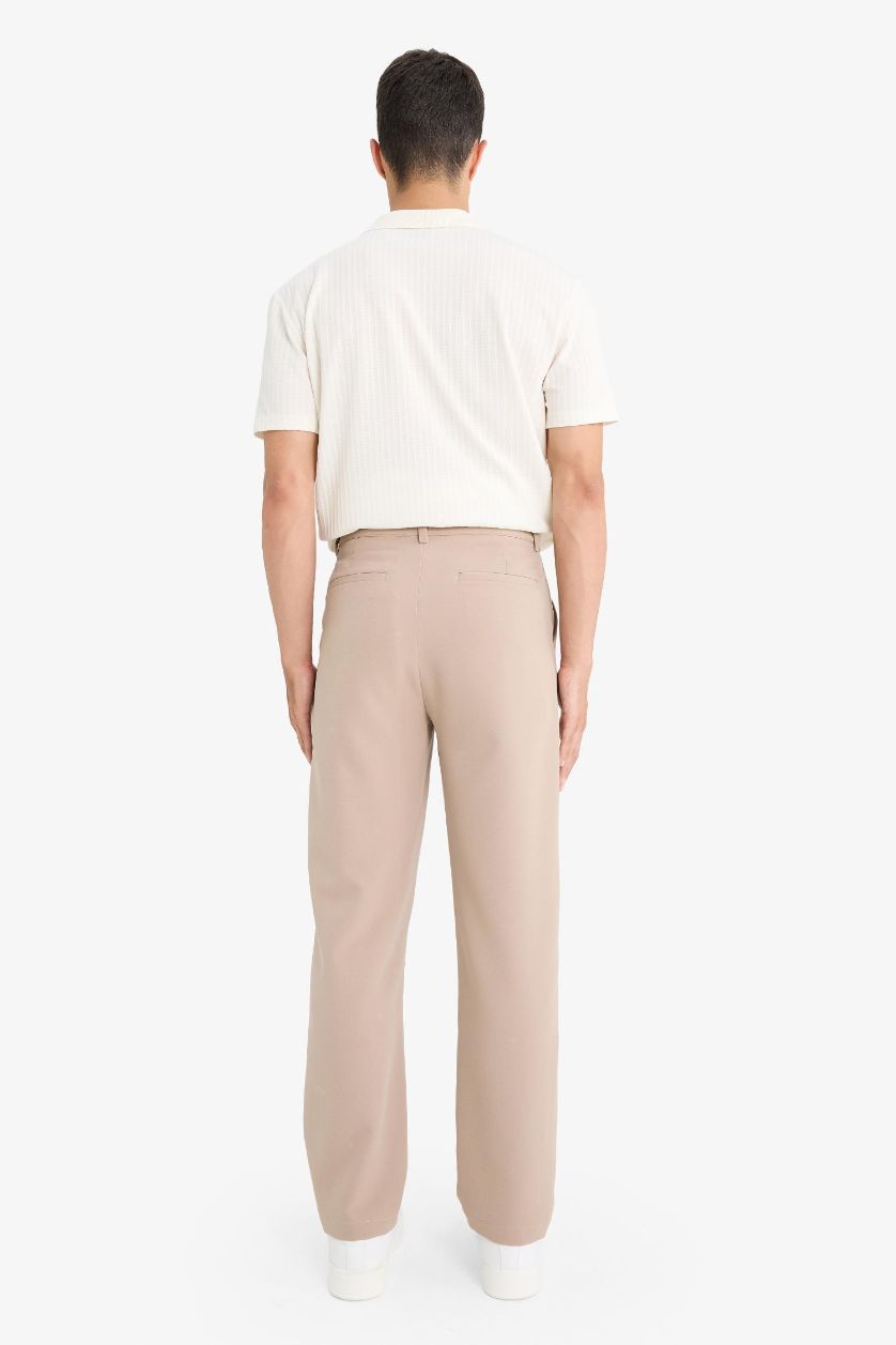 HOMME Beige Pantalon classique en tissu à poches Coupe droite