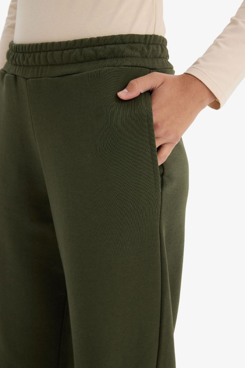 حريمي كاكي غامق بنطلون سويت بانتس سادة بيزك قصة مستقيمة وخصر مطاطي