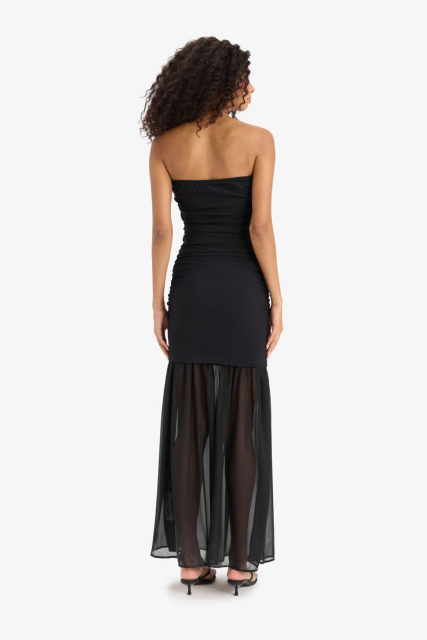 Woman Black Strapless Chiffon Strapless Midi Dress
