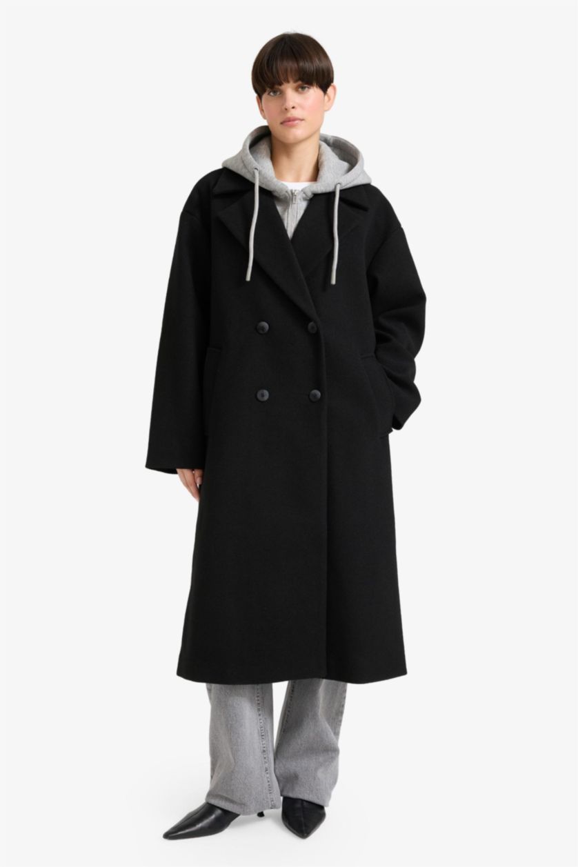 Woman Black Regular Fit Cachet