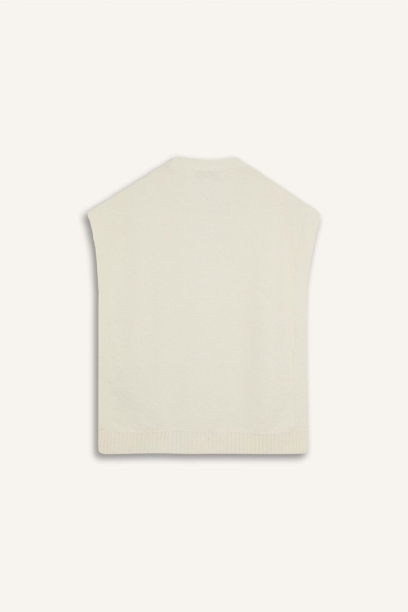 Kadın Ekru Regular Fit Bisiklet Yaka Triko Süveter