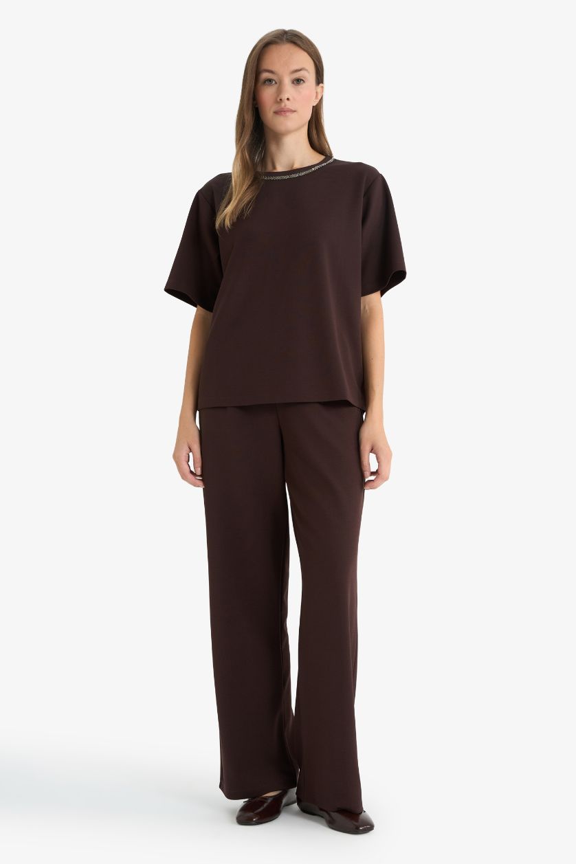 Woman Brown Straight Fit Trousers