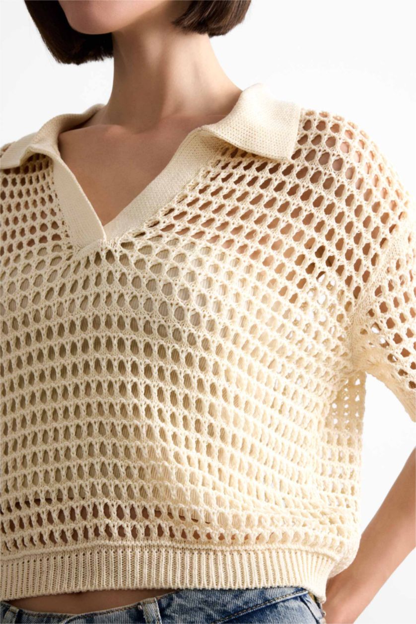 Kadın Ekru Polo Yaka Kroşe Kısa Kollu Üst