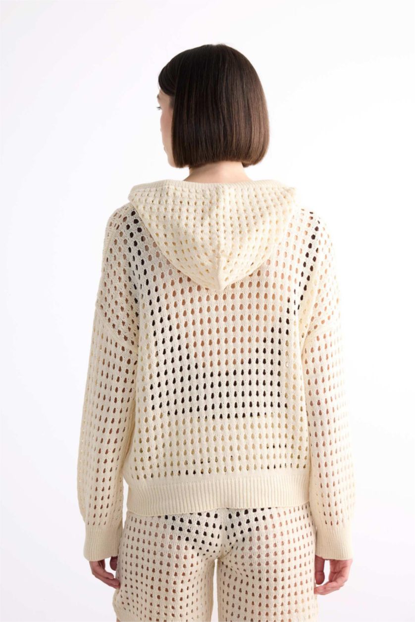 Kadın Ekru Kapüşonlu Kroşe Uzun Kollu Plaj Üstü