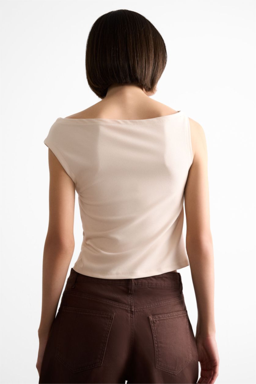 Kadın Taş Kayık Yaka Crop Basic Düz Kolsuz Bluz