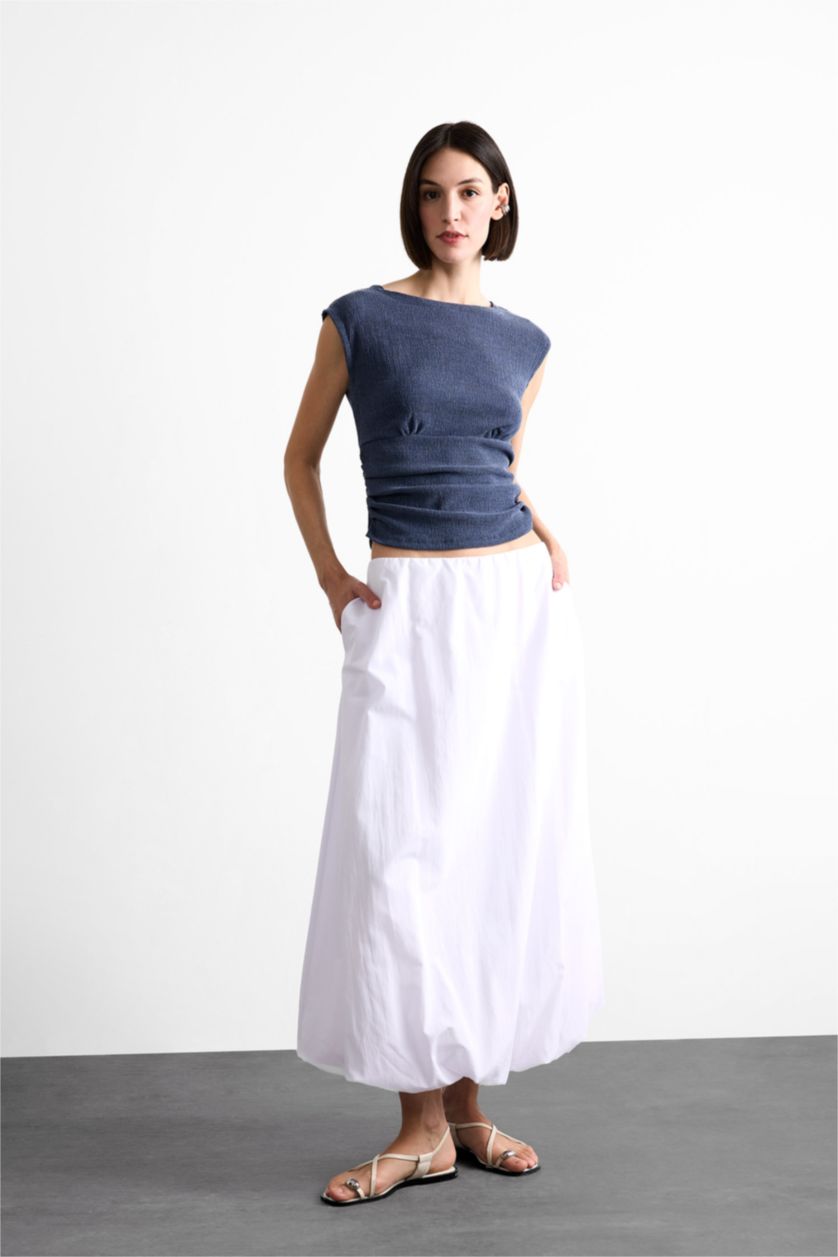 نساء كحلي بلوزة كت سادة بياخة مدورة