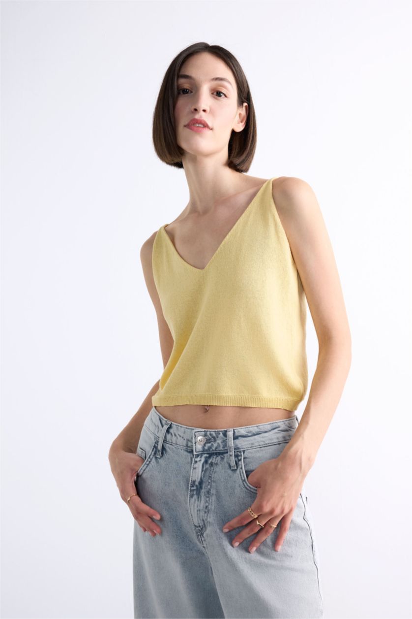 Kadın Sarı V Yaka Crop Askılı Triko Atlet