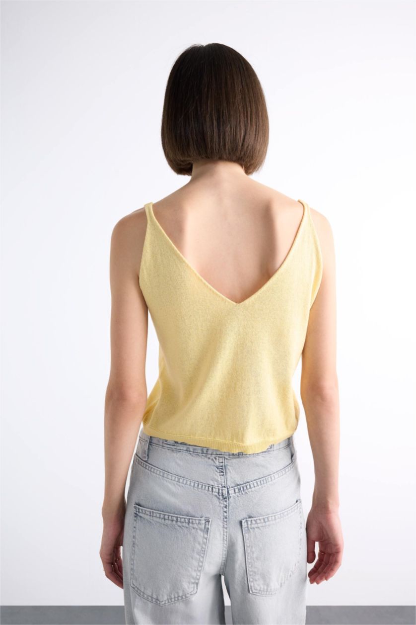 Kadın Sarı V Yaka Crop Askılı Triko Atlet