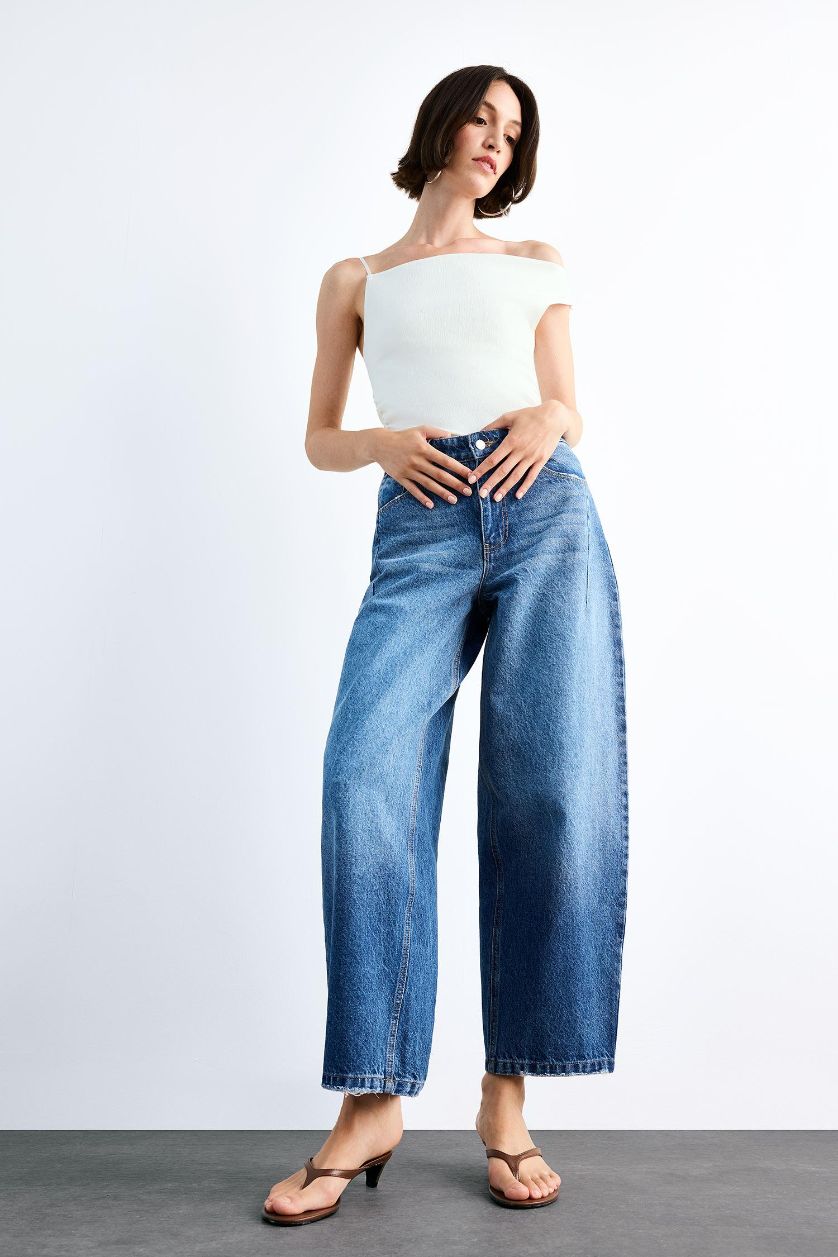 Woman NAVY Wide Baggy Fit Trousers