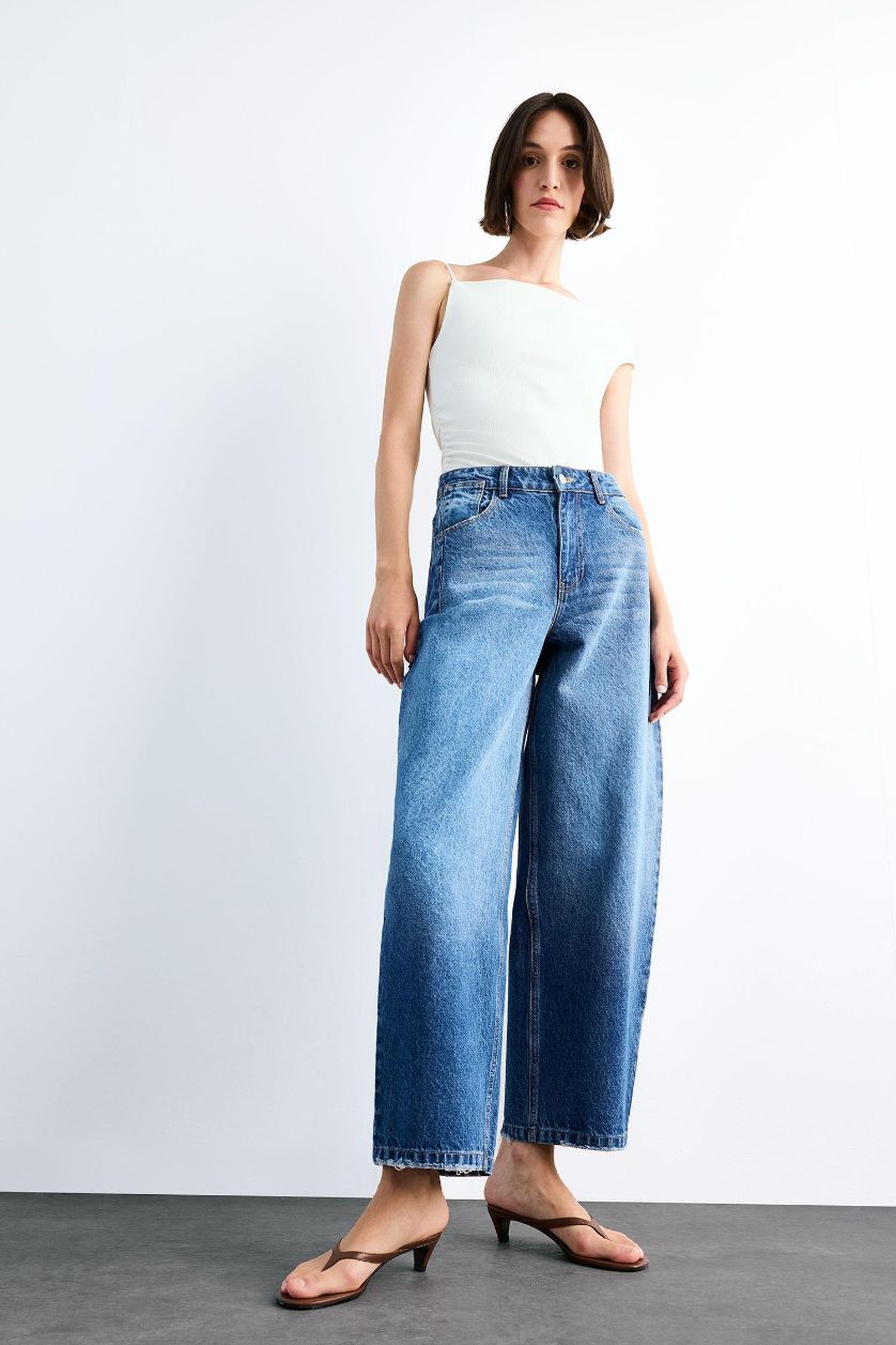 Woman NAVY Wide Baggy Fit Trousers