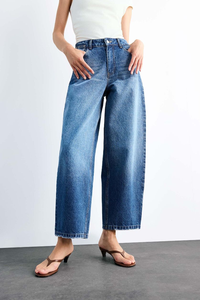Woman NAVY Wide Baggy Fit Trousers