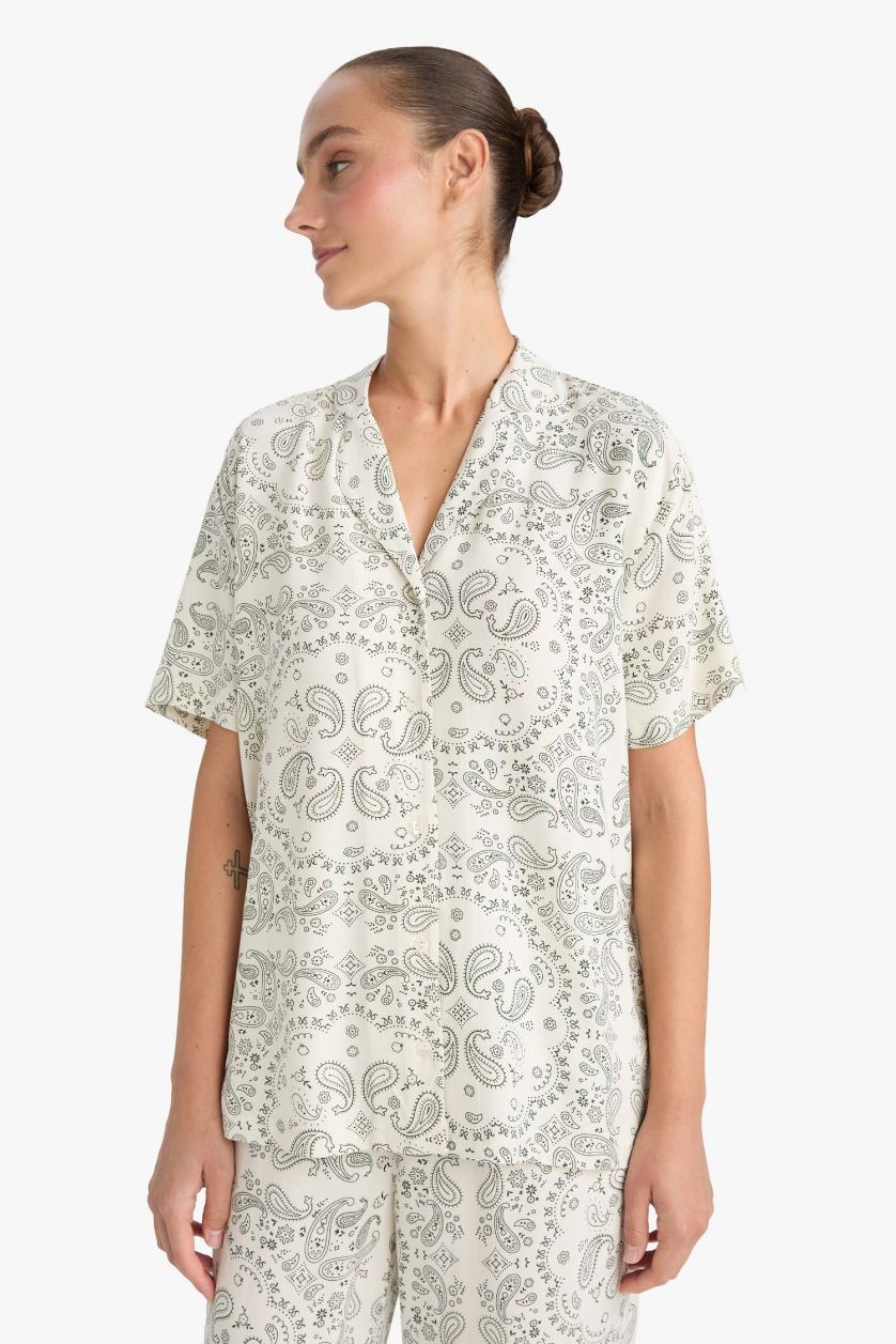 حريمي بيج فاتح طقم بيجاما فيسكوز من Fall in Love