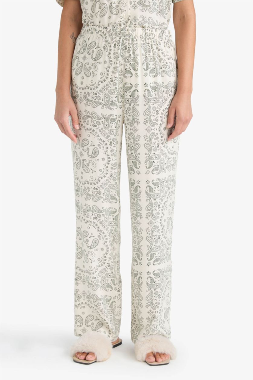 حريمي بيج فاتح طقم بيجاما فيسكوز من Fall in Love