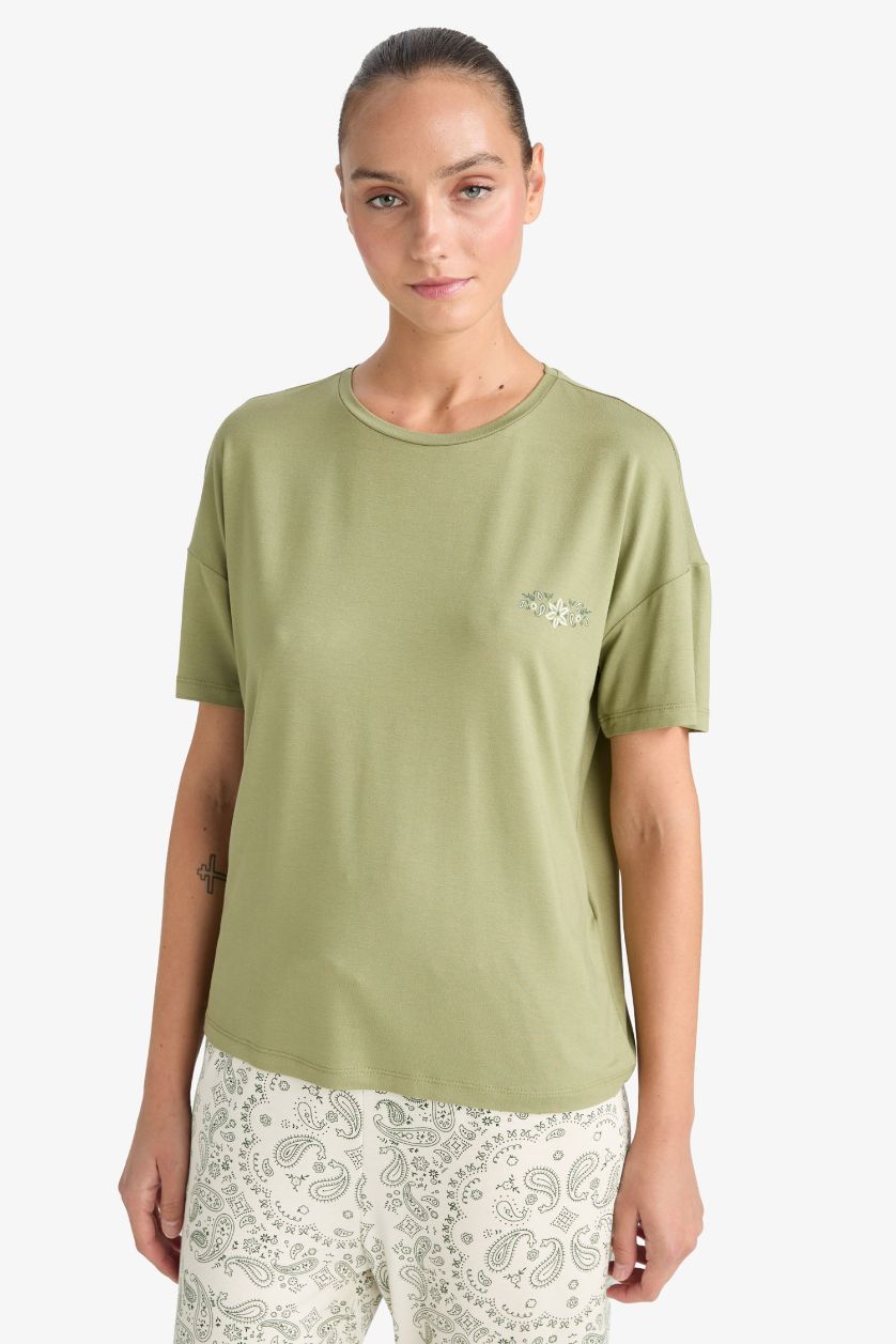 WOMAN Green Fall in Love Regular Fit 2 Piece Printed Pyjama Set