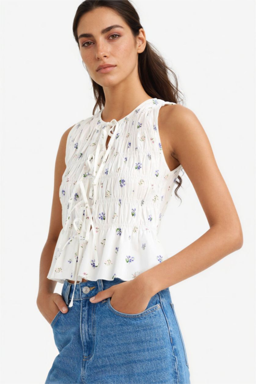 Woman Ecru Fitted Crew Neck Floral Tie Front Poplin Sleeveless Blouse