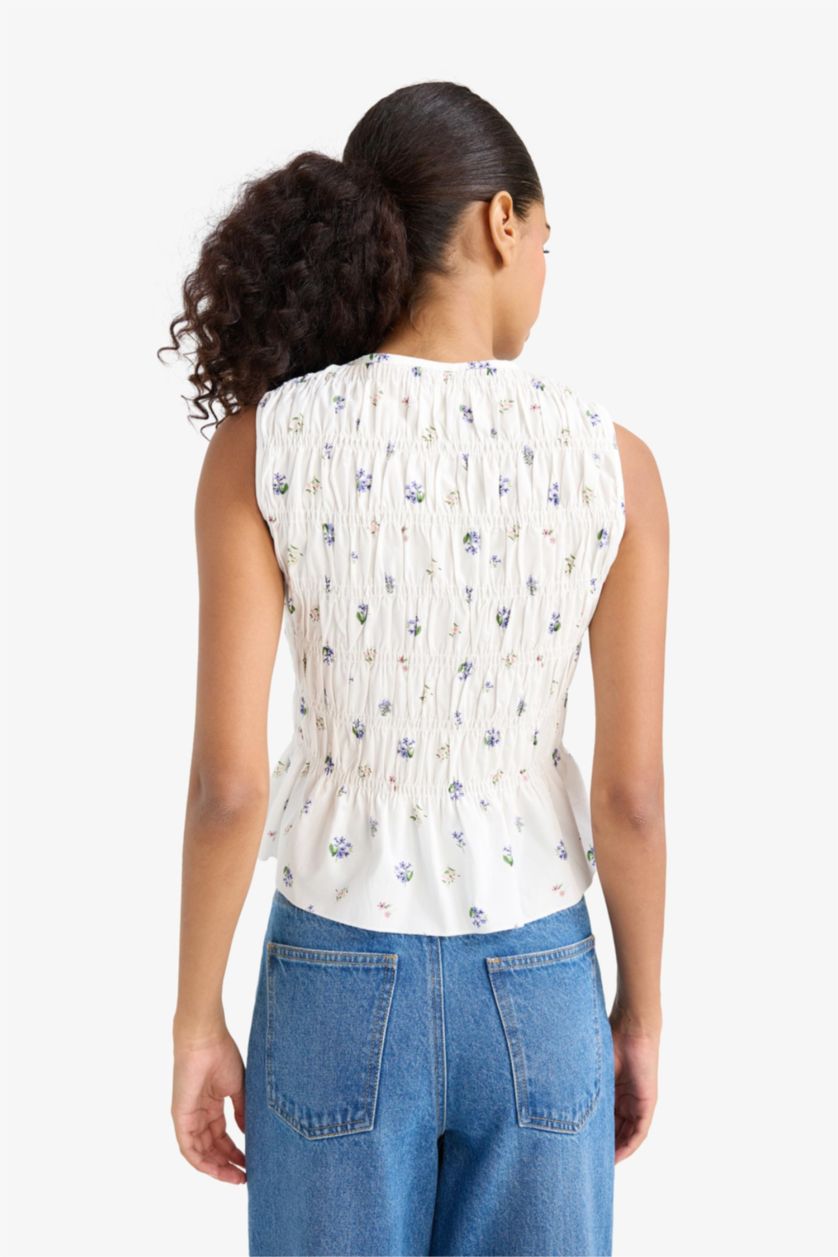 Woman Ecru Fitted Crew Neck Floral Tie Front Poplin Sleeveless Blouse