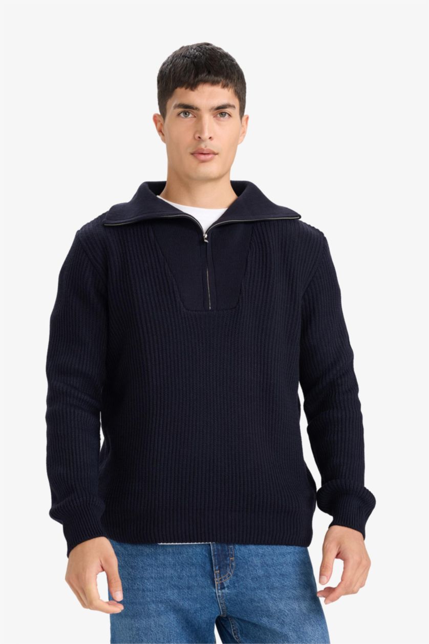 MAN NAVY Standard Fit Zipper Knitwear Pullover
