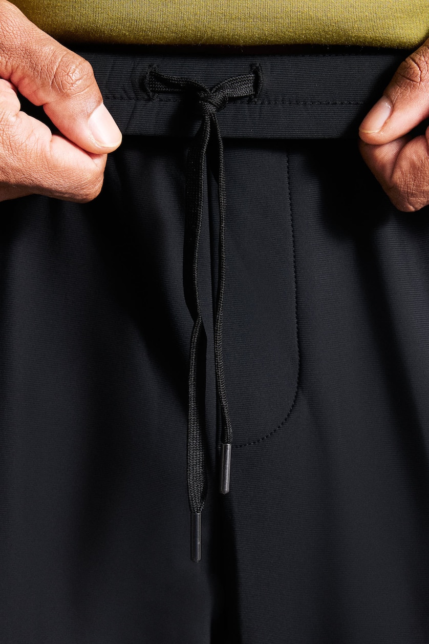 رجال أسود Standard Fit Trousers