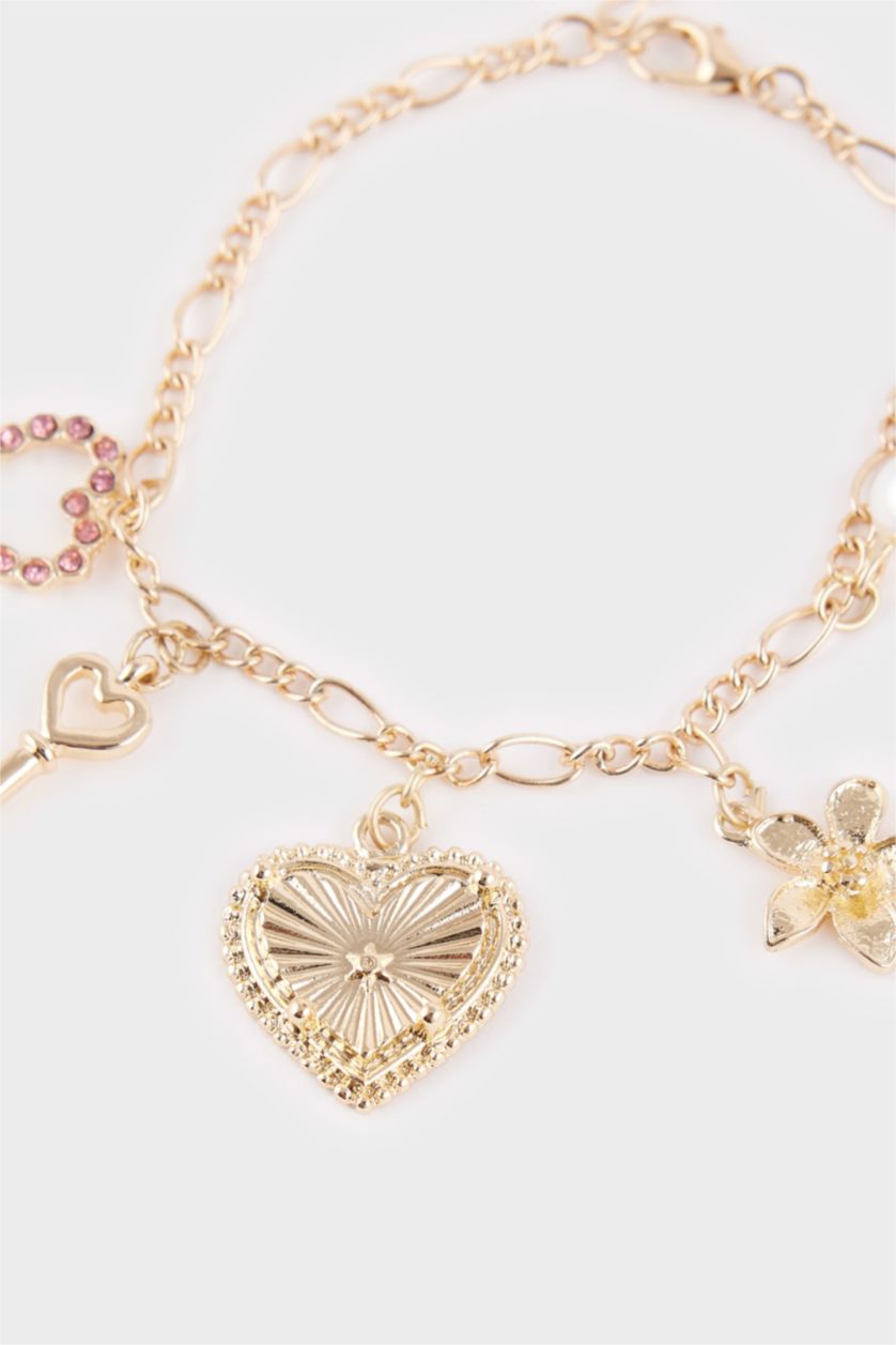 نساء Altın اسورة