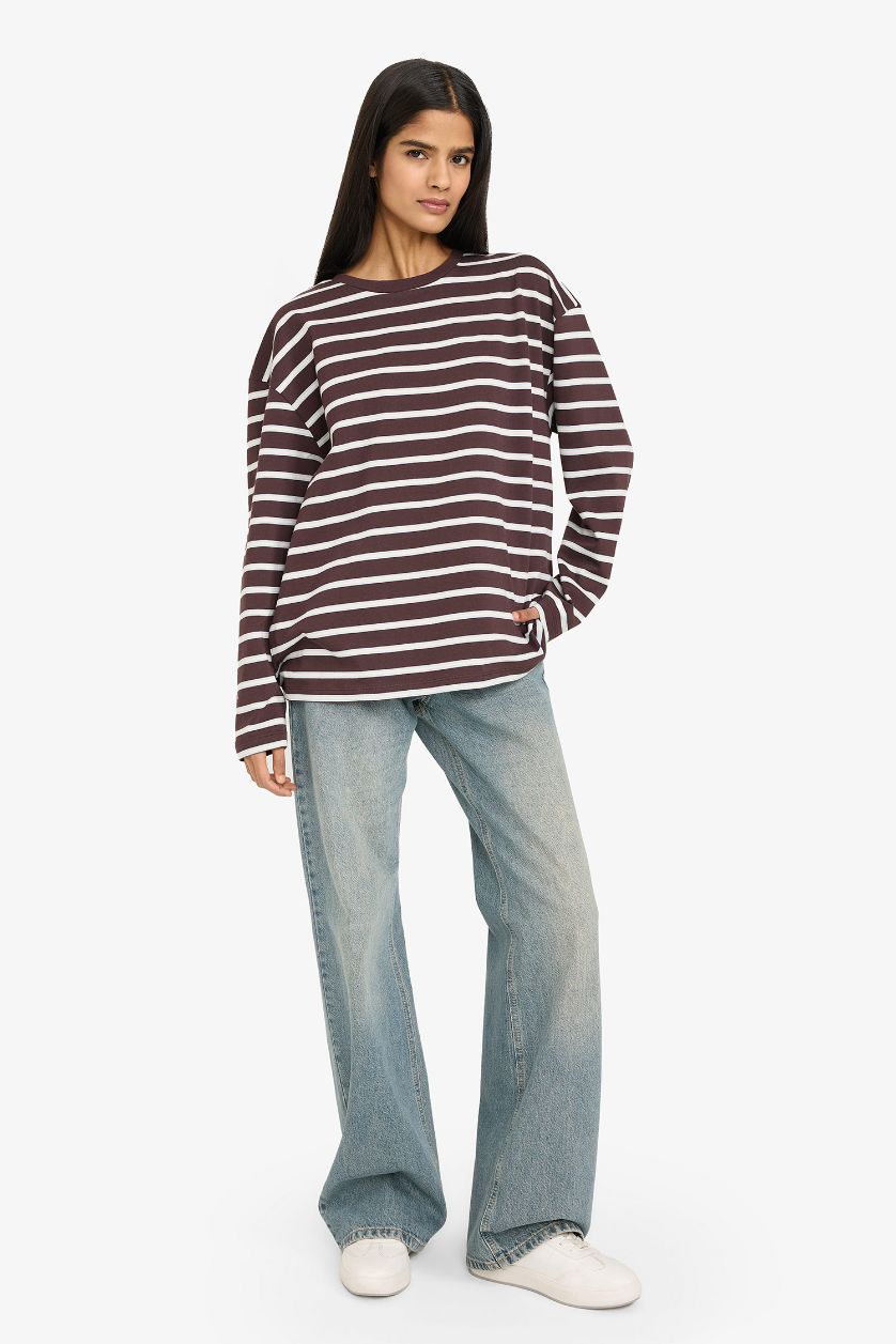 Woman Brown Loose Fit Long Sleeve Sweatshirt