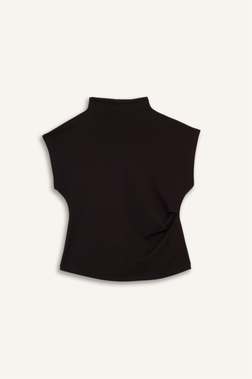 حريمي بني بلوزة كت بيكيه سليم فيت هاي كول