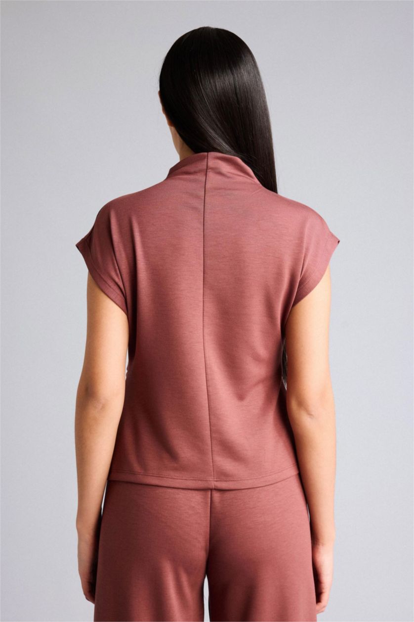 Woman Tile Slim Fit Half Turtleneck Tank Top