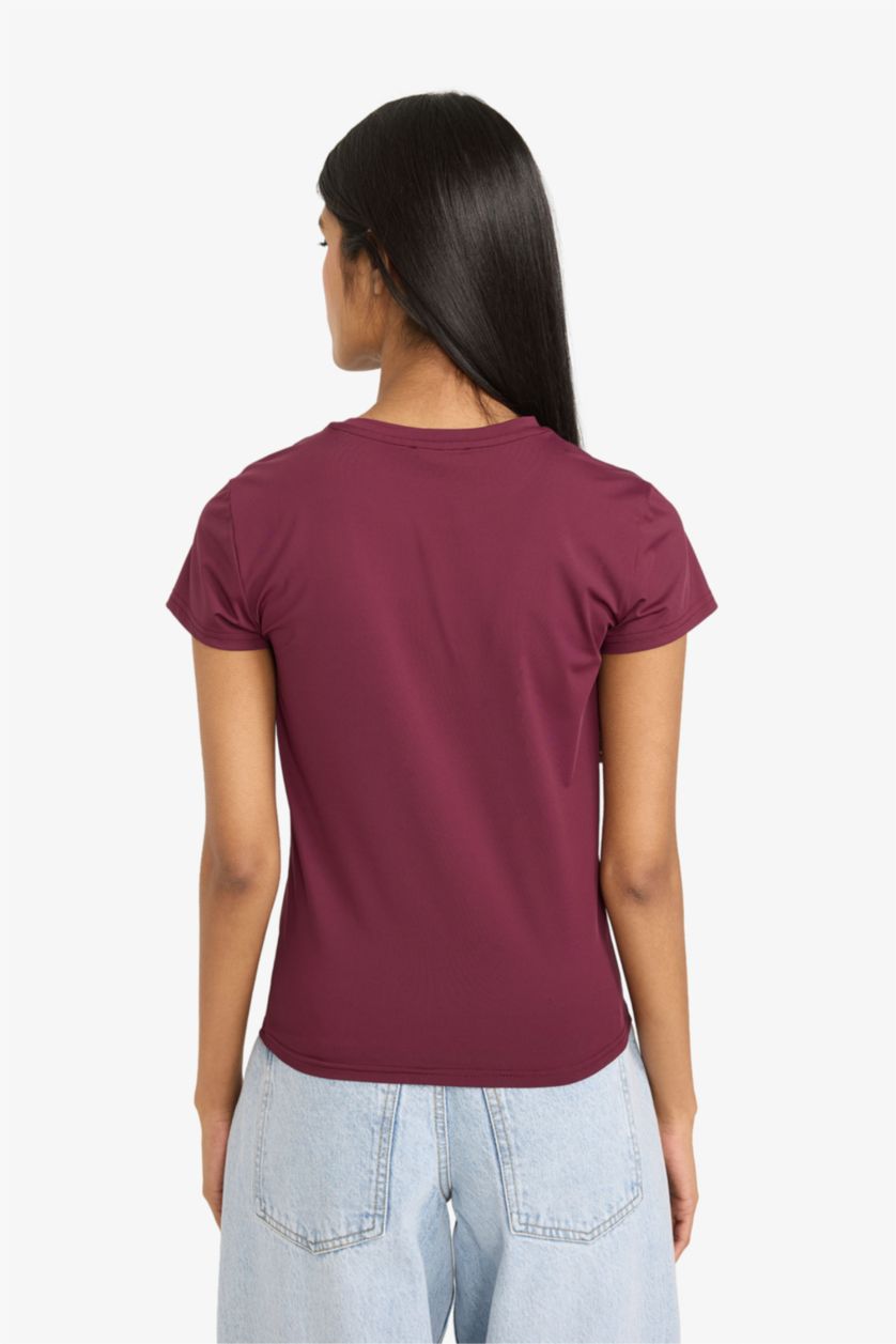 Әйелдерге Бордо Slim Fit дөңгелек жағалы қысқа жеңді футболка