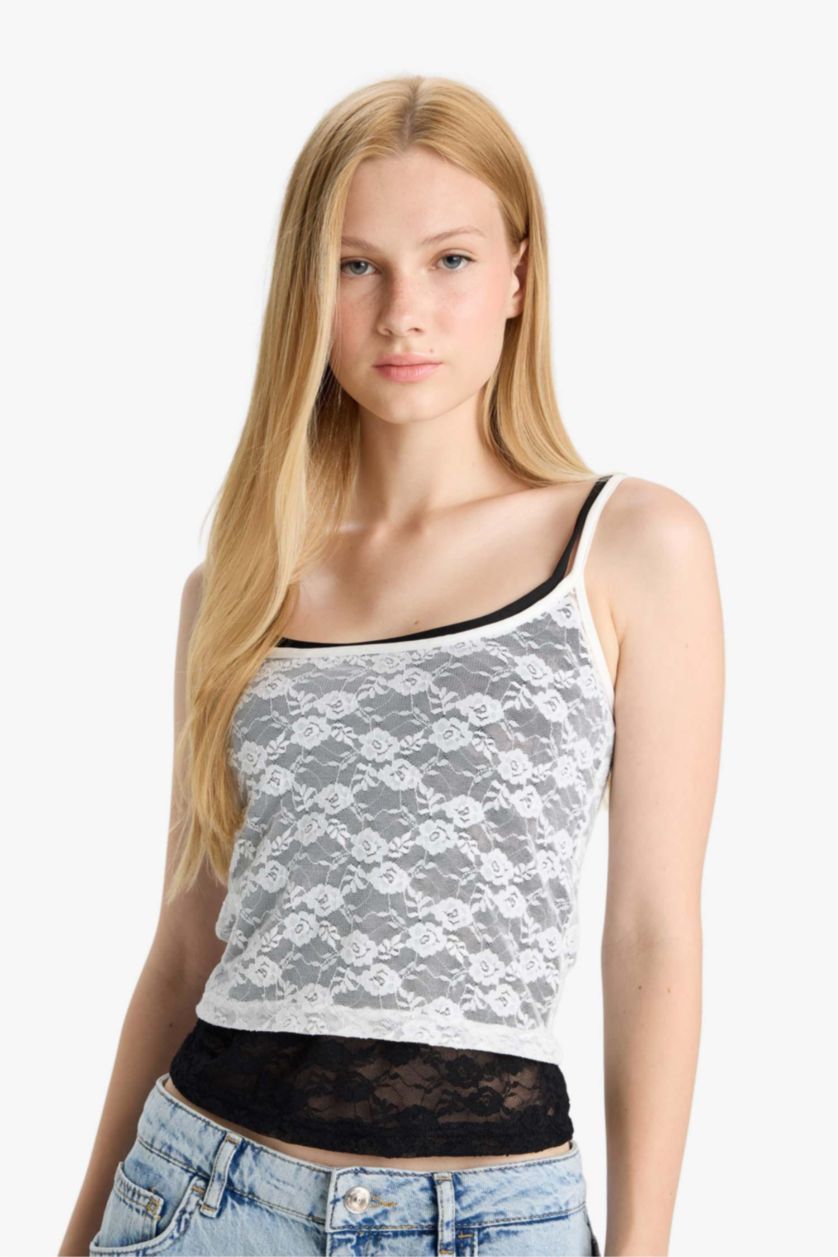 Woman White Slim Fit Lace Tank Top