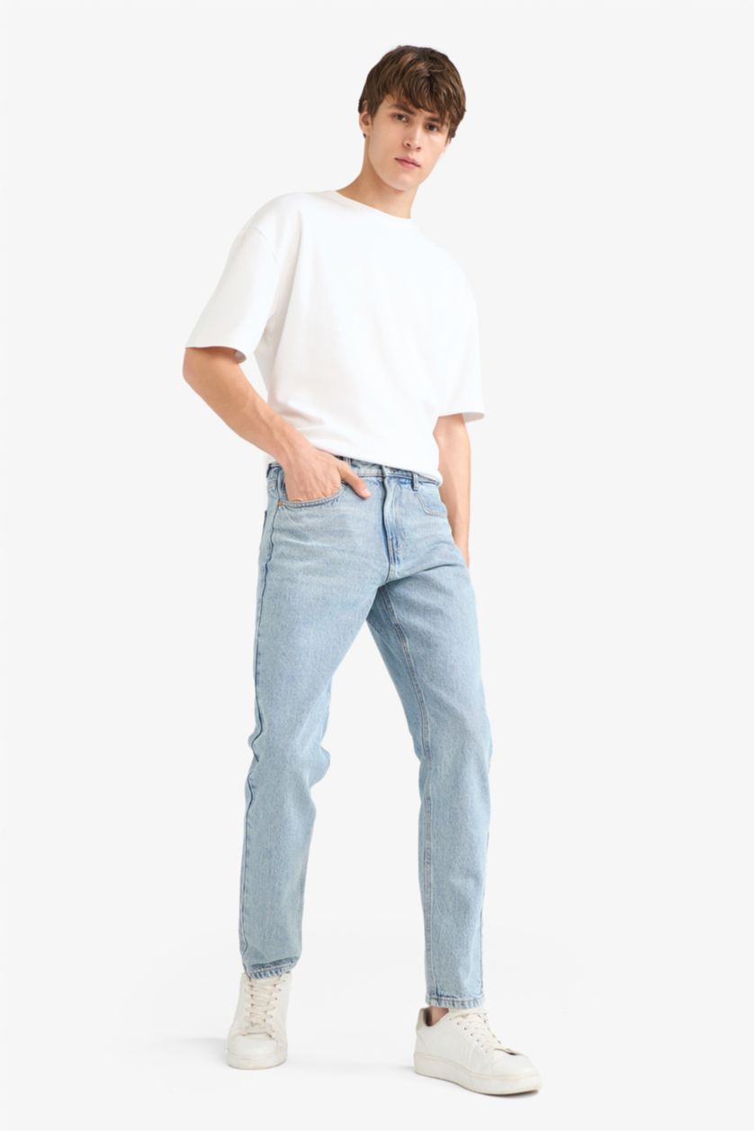 HOMME BLEU Clair Jean à jambes droites Coupe fuselée