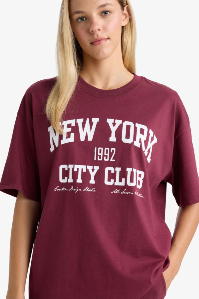 Kadın Bordo Oversıze Bisiklet Yaka Baskılı Kısa Kollu Tişört