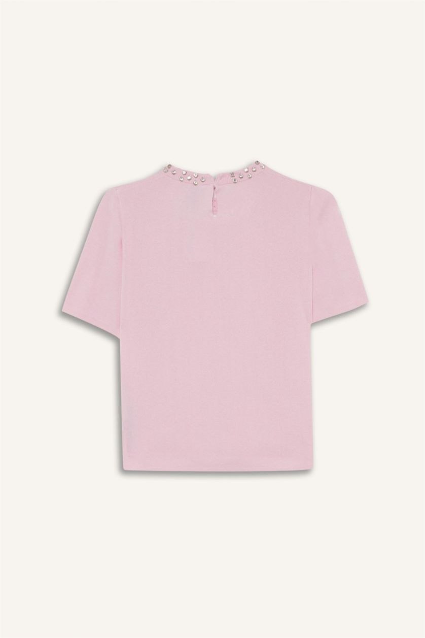 حريمي زهري فاتح بلوفر تريكو مطرز كريب نص كم قصة عادية