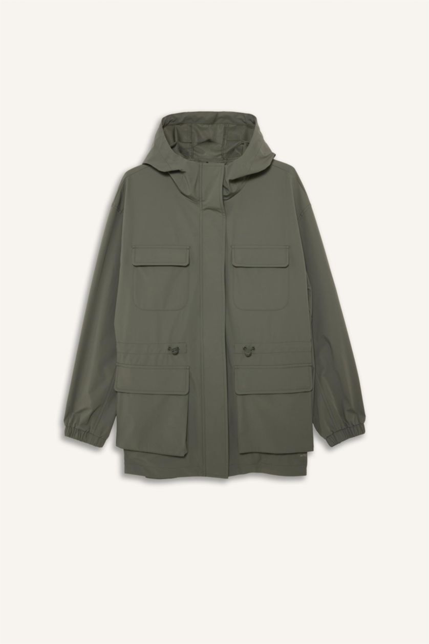 حريمي كاكي جاكيت مطر وتر بروف قصة عادية بكابيشون