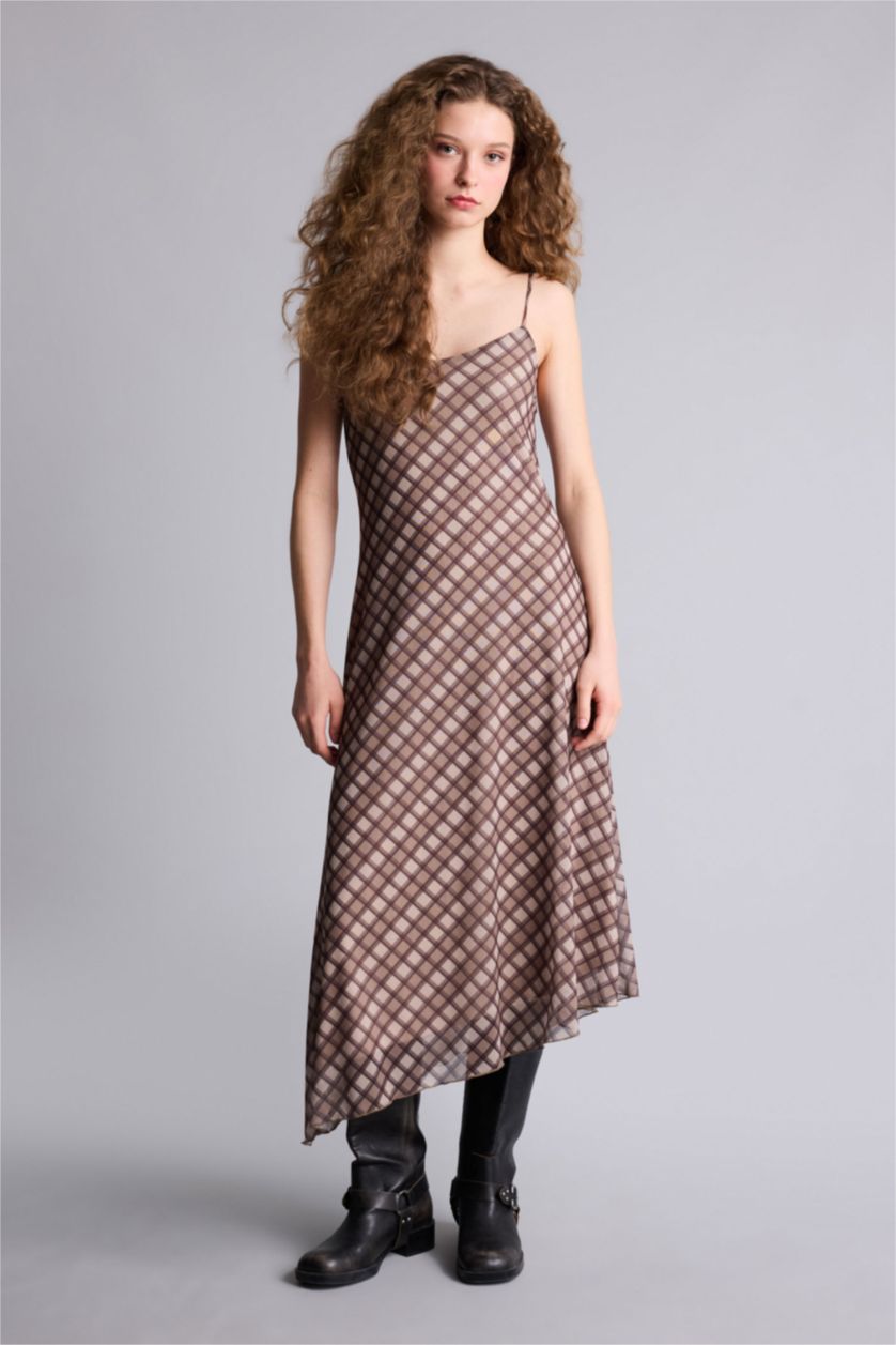 Woman Brown V-Neck Plaid Tulle Midi Dress