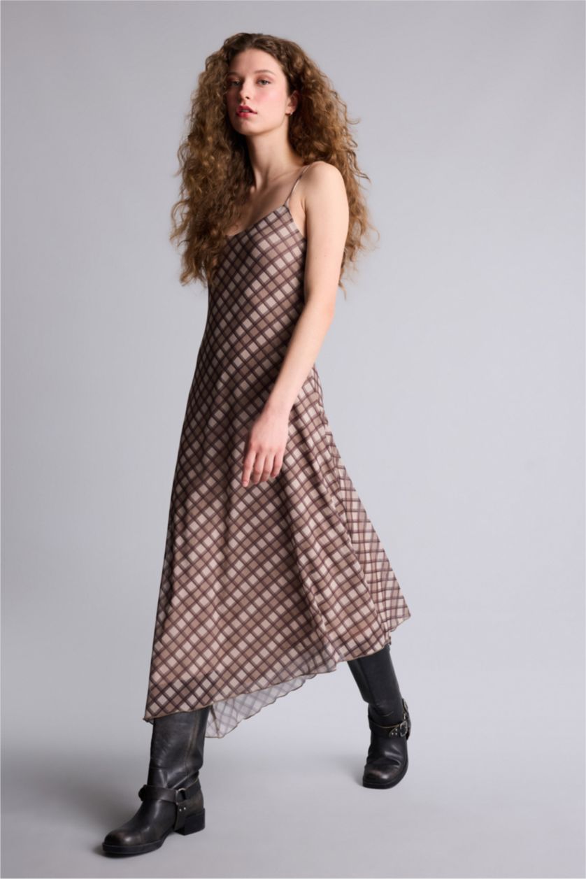 Woman Brown V-Neck Plaid Tulle Midi Dress