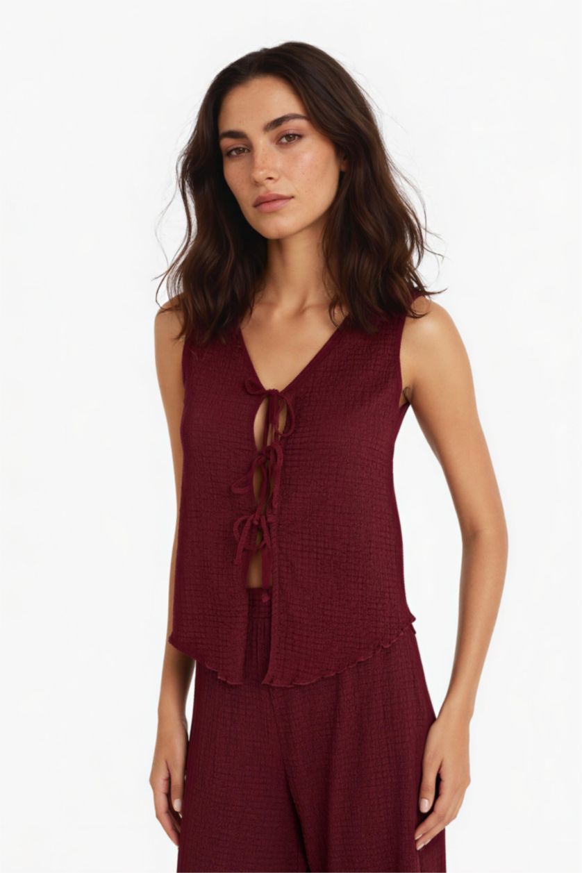 FEMME Bordeaux Top sans manches à col V et noeuds Coupe slim