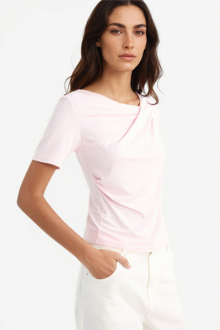 نساء زهري فاتح تيشيرت نص ردن سليم فيت بياخة واسعة