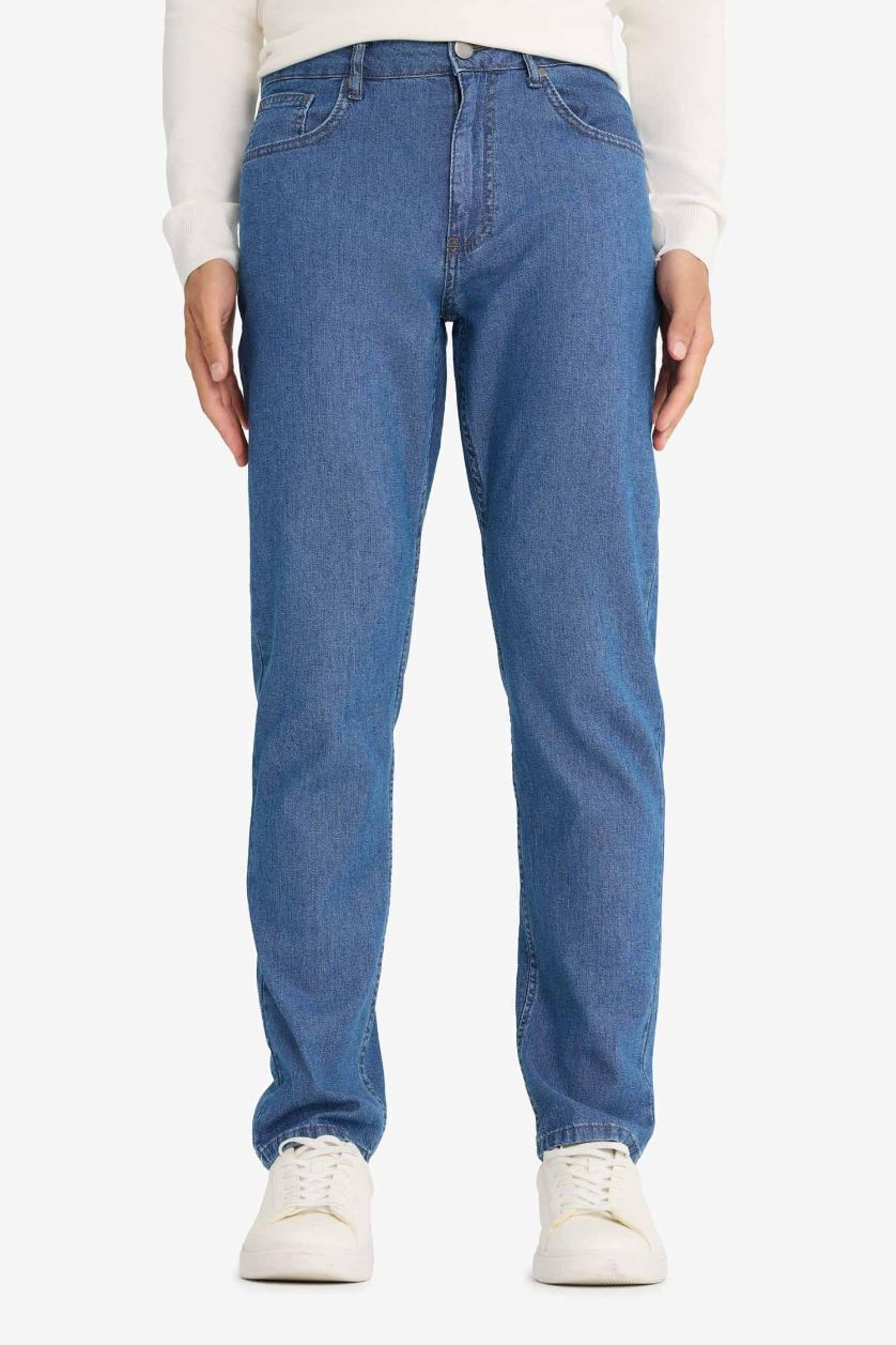 Man Dark Blue Tapered Fit Wide Leg Denim Trousers