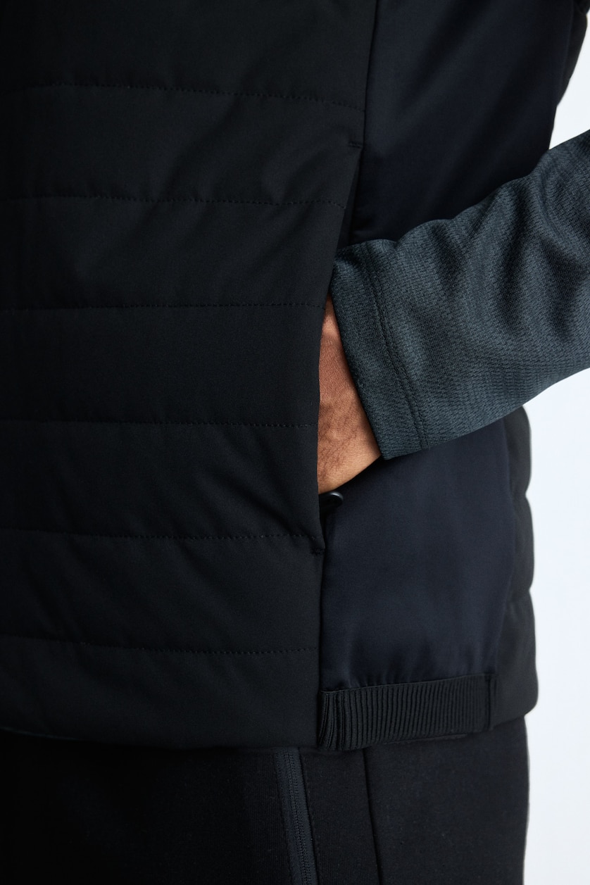 Man Black Regular Fit Mock Neck Waterproof Vest