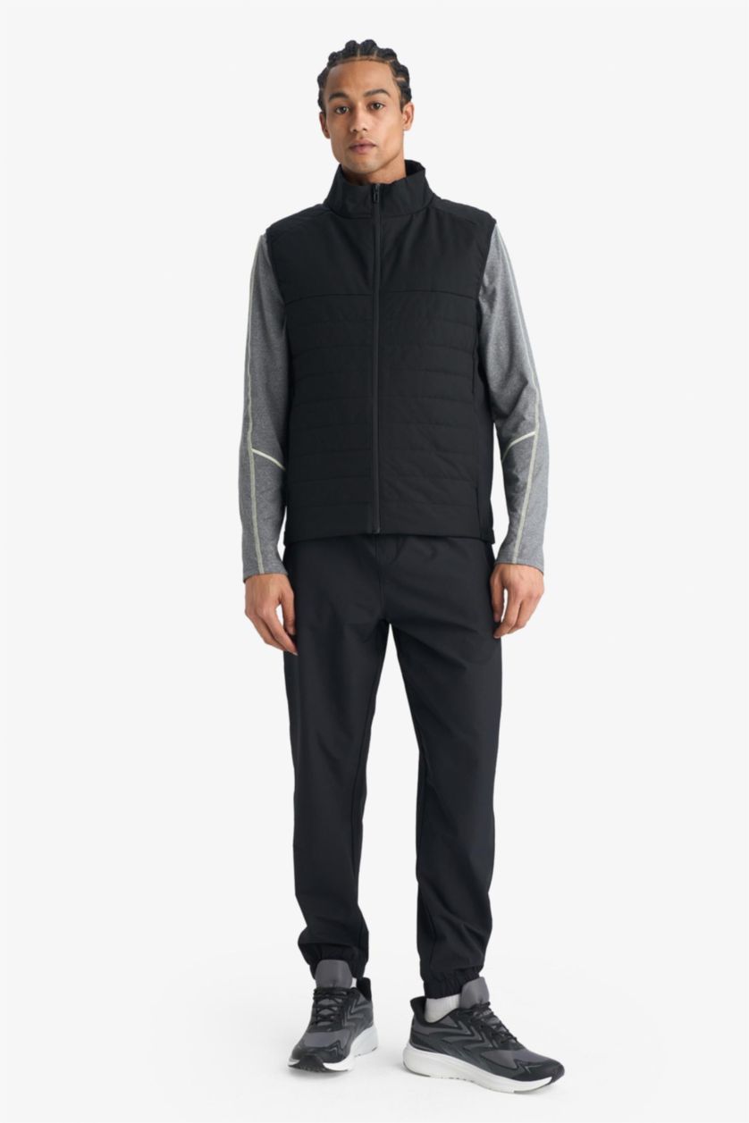 MAN Black Regular Fit Half Turtleneck Waterproof Vest