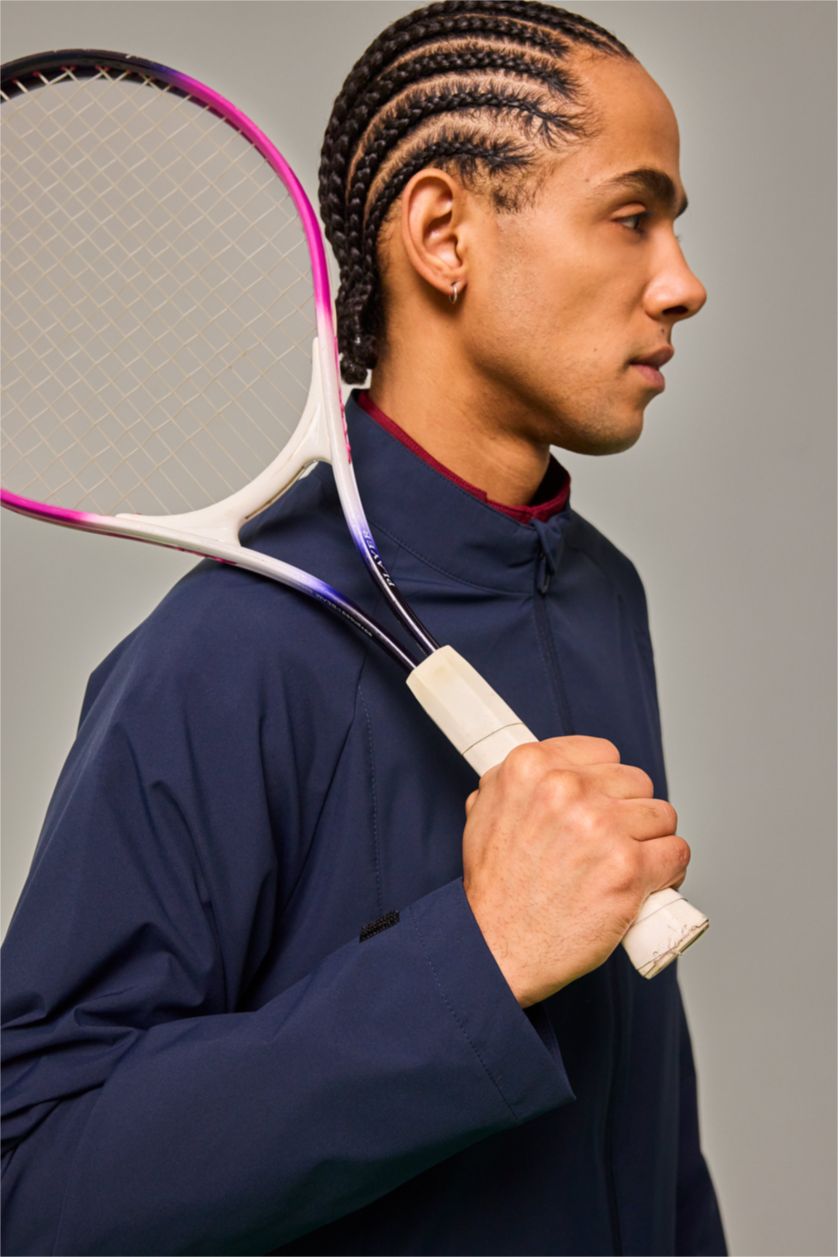 Man NAVY Water Repellent Slim Fit