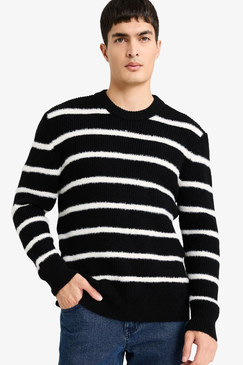 MAN Black Standard Fit Crew Neck Knit Striped Pullover