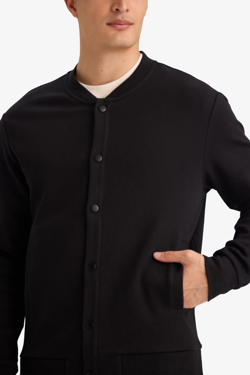 MAN Black Crew Neck with Pockets Buttoned Bomber Jacket