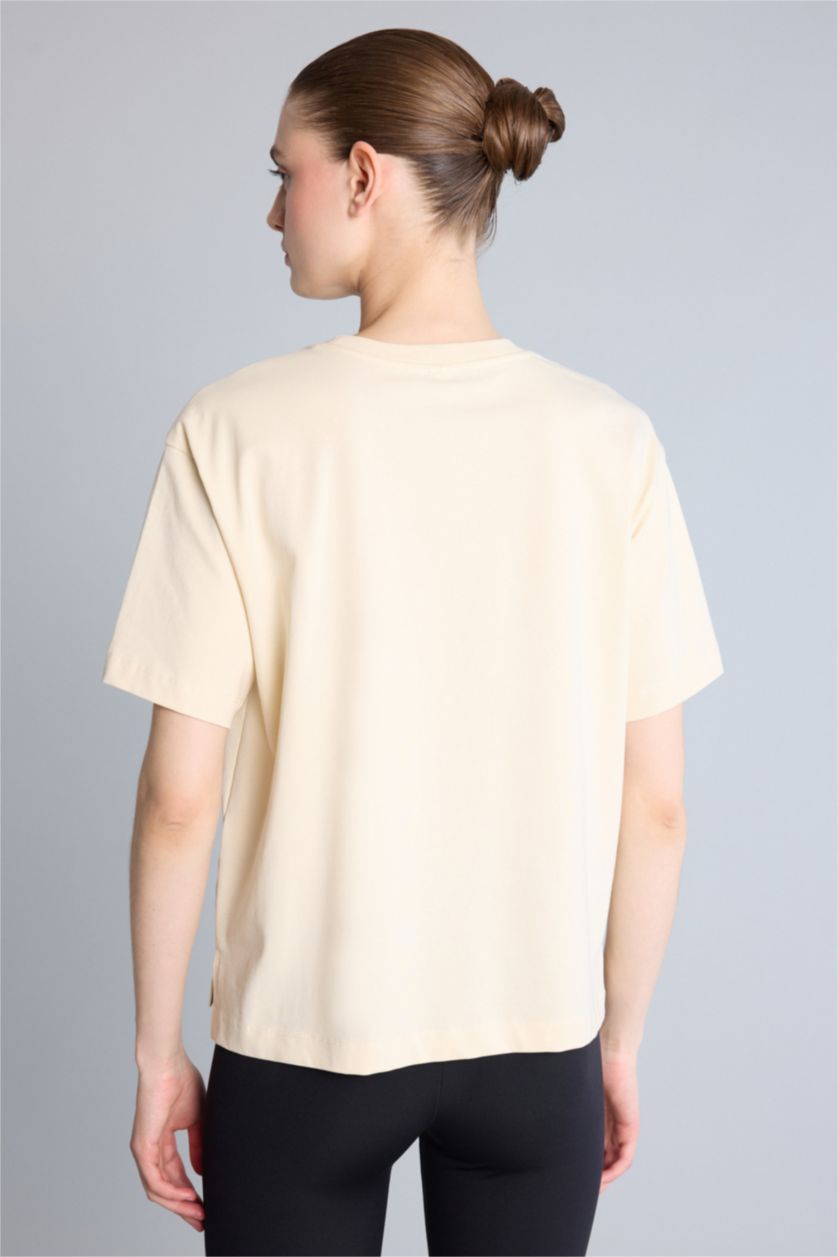 Kadın Kum Comfort Fıt Kısa kollu Tişört