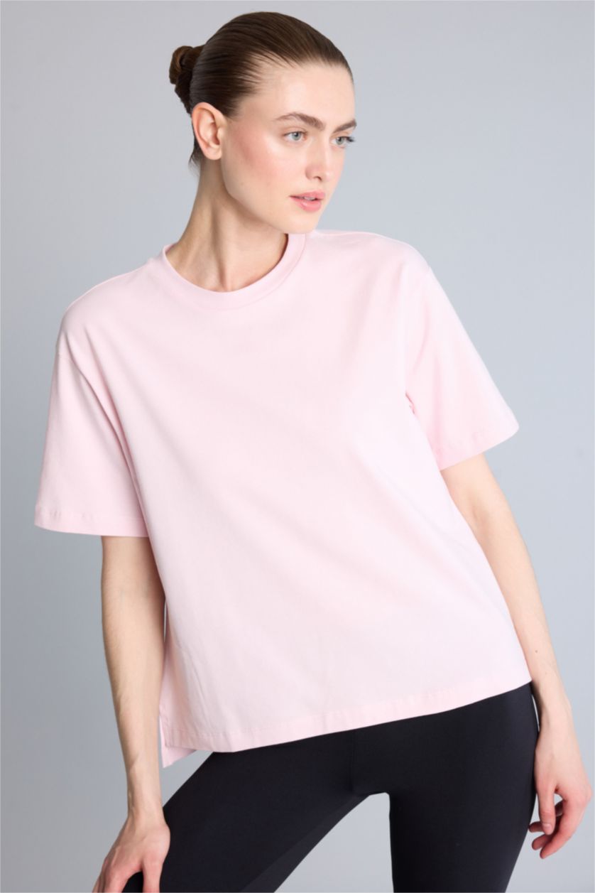 Kadın Açık Pembe Comfort Fıt Kısa kollu Tişört