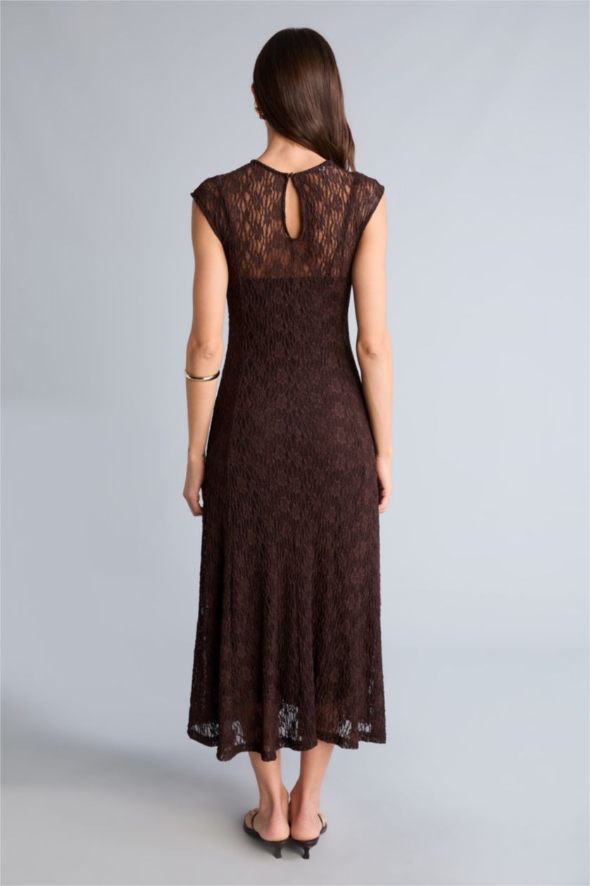 Kadın Kahve Oversize Fıtted Bisiklet Yaka Dantel Kısa Kollu Maxi Elbise