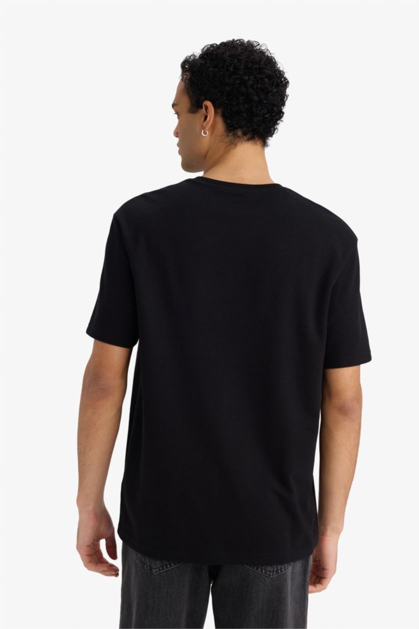 Man Black Regular Fit Crew Neck Short Sleeve T-Shirt
